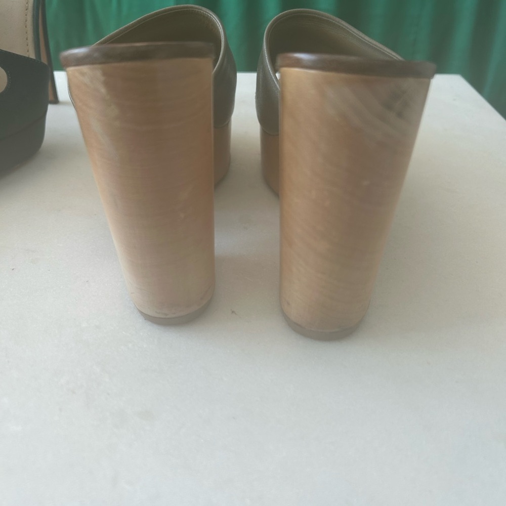 Chanel Women's  Tan Slide Sandals - Picture 8 of 9